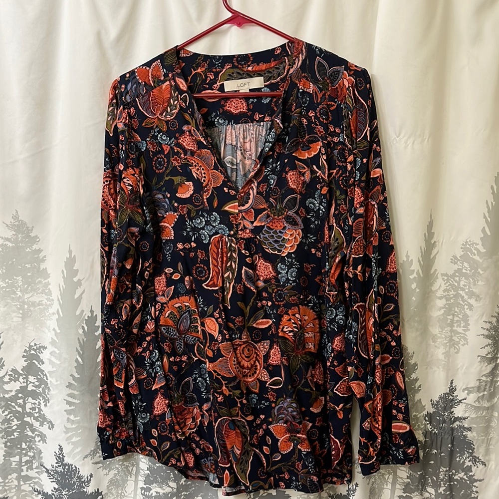 Loft floral print tunic long sleeved top. Rayon size Large